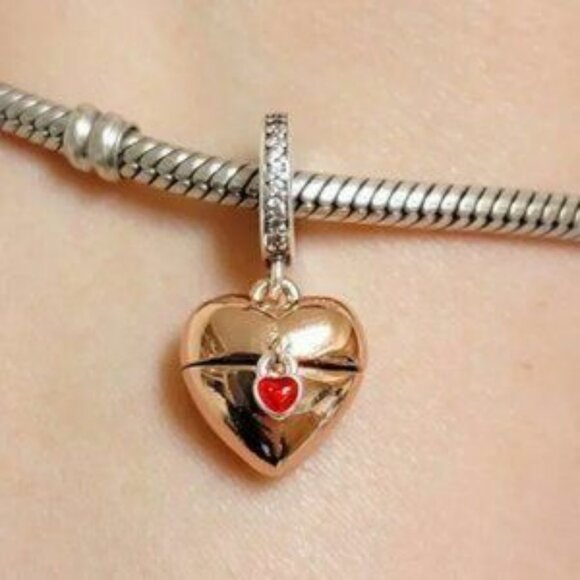 Pandora - Reveal Your Love Heart Locket Pendant - Picture 4 of 5